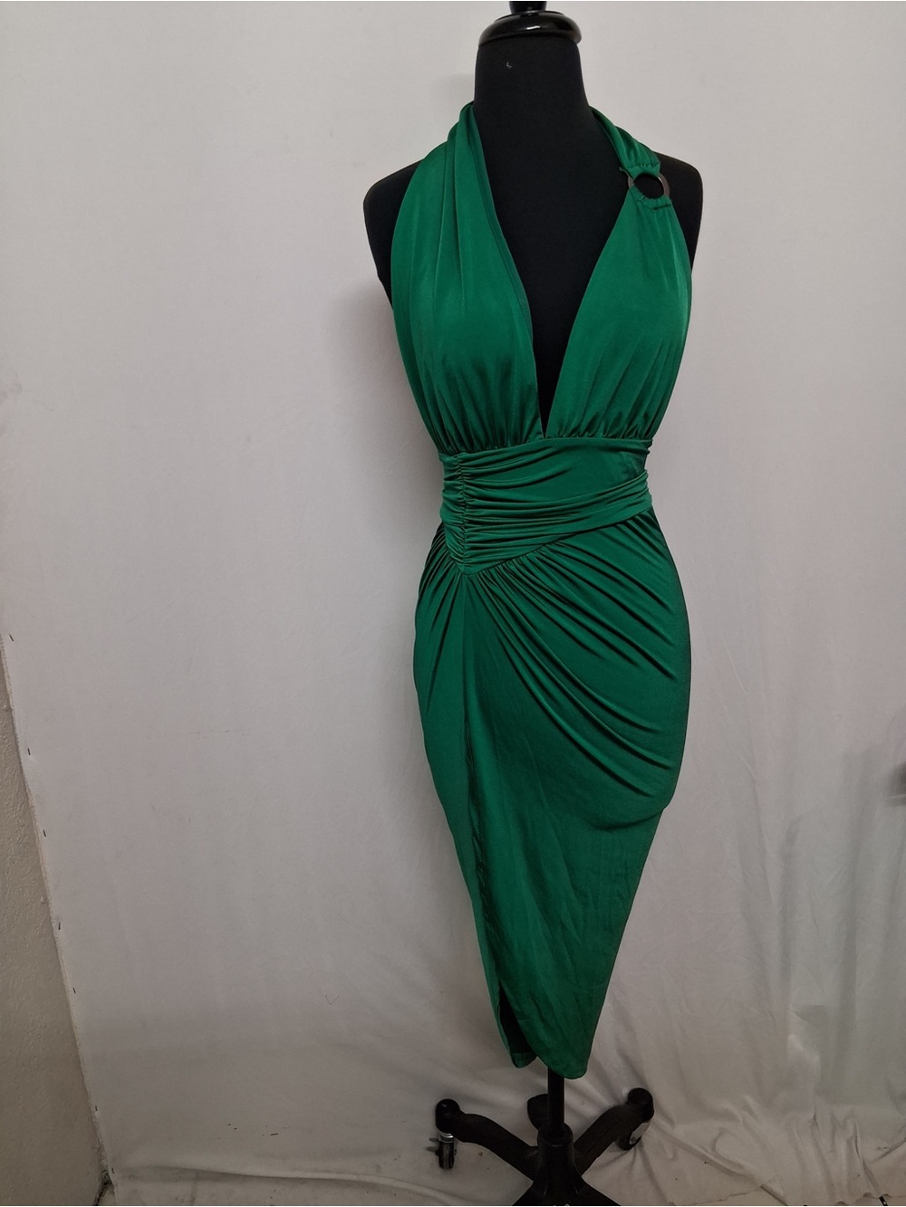 Fashion Nova Emerald One-Shoulder Ruched Midi Dress